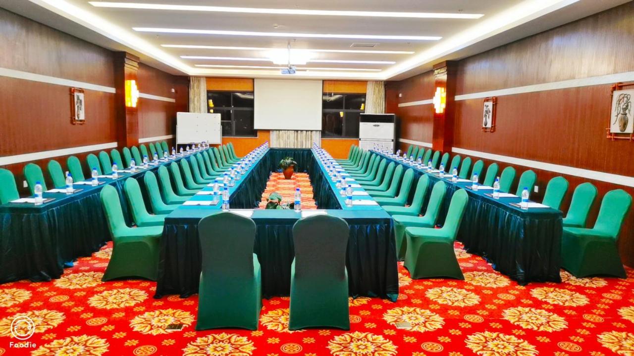 Golden Peacock Hotel بلانتاير المظهر الخارجي الصورة