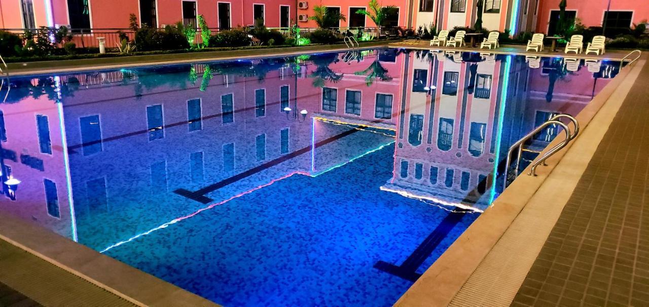 Golden Peacock Hotel بلانتاير المظهر الخارجي الصورة