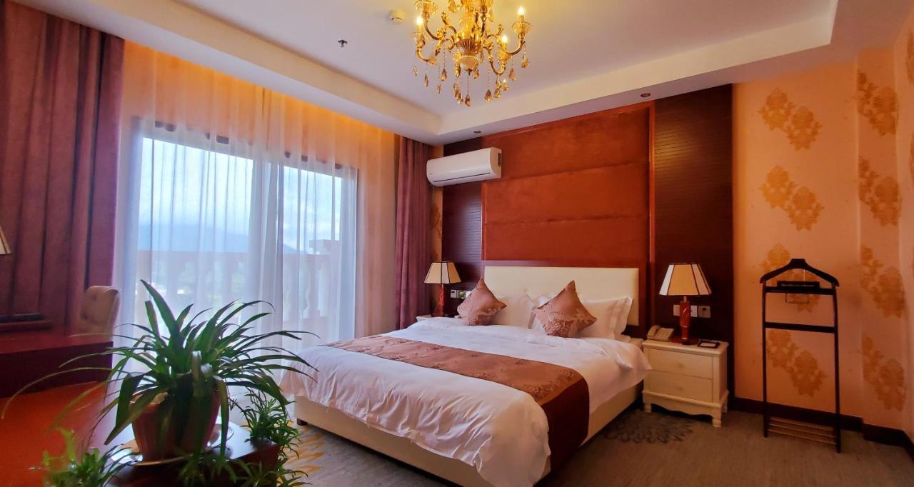 Golden Peacock Hotel بلانتاير المظهر الخارجي الصورة